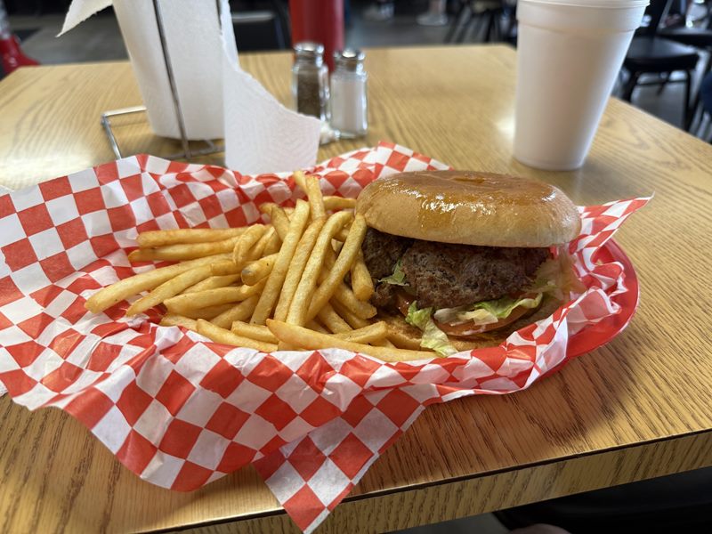 R D's Burgers food